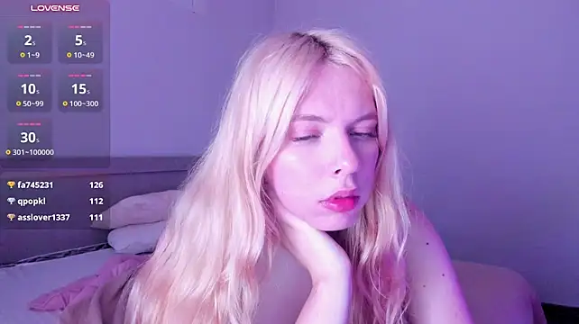 Cutie_Bambi 网络视讯表演