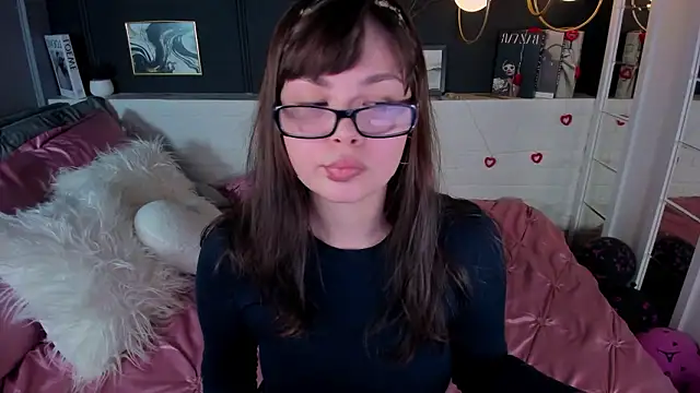 Maykinkya Live Chatraum