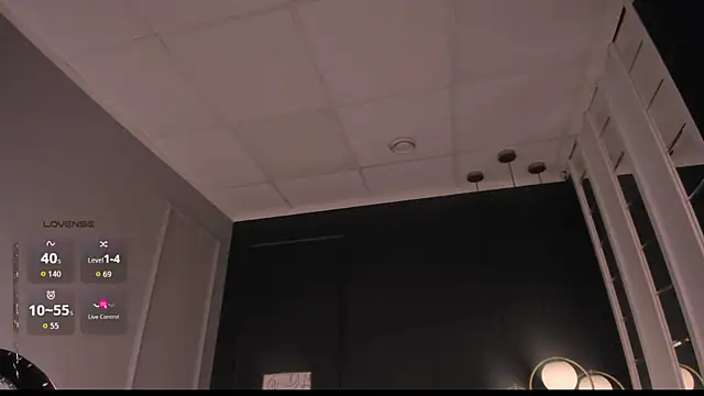 Maykinkya's Live Chat Room