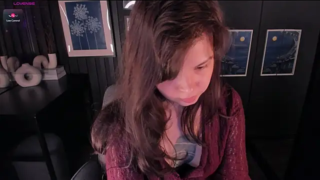 Maykinkya's Live XXX Chat