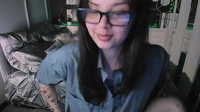 Chat +18 de Maykinkya ao vivo