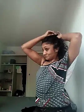 sexykajol2001 现场XXX聊天
