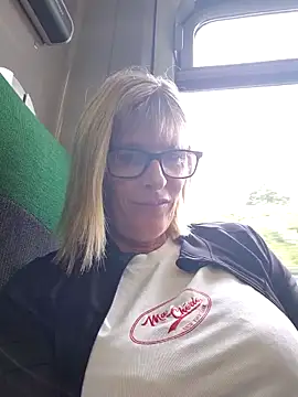 Hannyj's Live XXX Chat