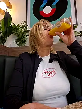 Hannyj Webcamshow