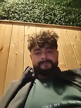 newtube0 élő XXX-chatje