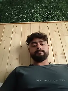 newtube0 Adlı Modelin Web Kamerası Şovu