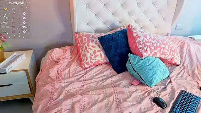 blush_bloom – live chatrum