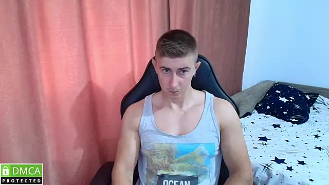 PowerBoy07 webkamerás műsora