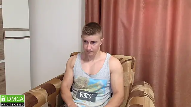 Pokazy przed kamerką – PowerBoy07