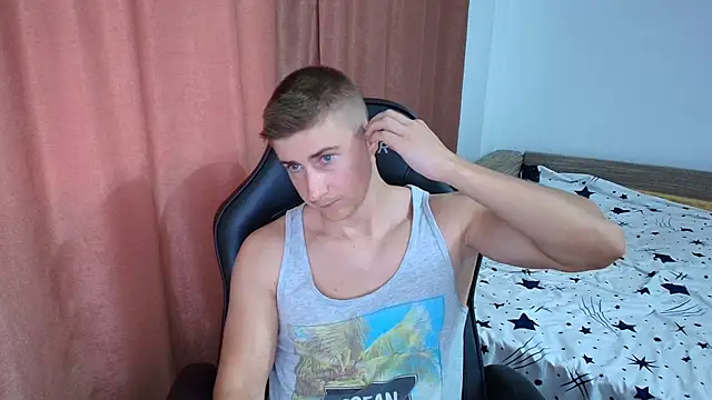 PowerBoy07 Webcam show