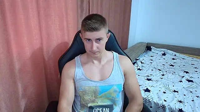 PowerBoy07 Webcam show