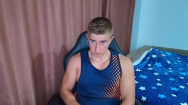 PowerBoy07 Webcam show
