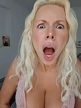 Mazlik27 Webcam show