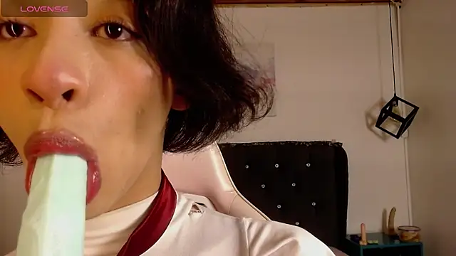 Sang_woo_Lee_: διαδικτυακό σόου στην κάμερα