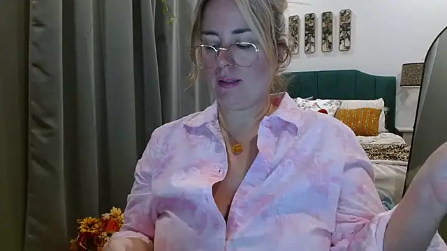 Show Webcam de HazelSkyesChat