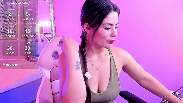 Ivonne_pier_x 现场XXX聊天