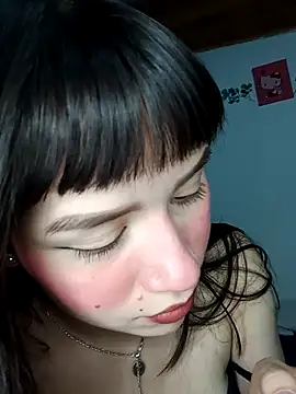 MikasaxX_ Live XXX-chat