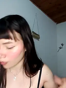 MikasaxX_ Pertunjukan Webcam