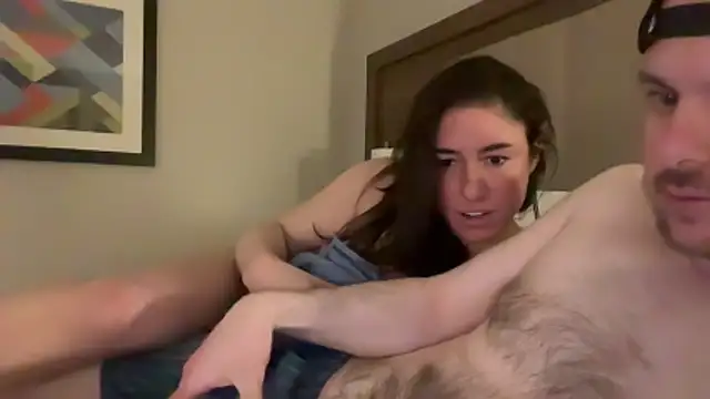 mr_mrs_glitter: διαδικτυακό σόου στην κάμερα