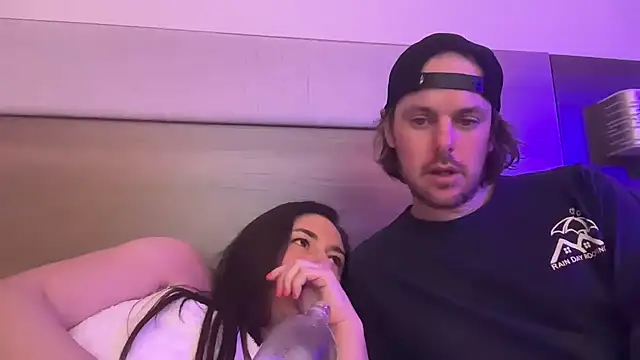 mr_mrs_glitter's Webcam Show