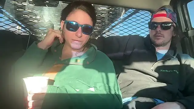 mr_mrs_glitter's Webcam Show