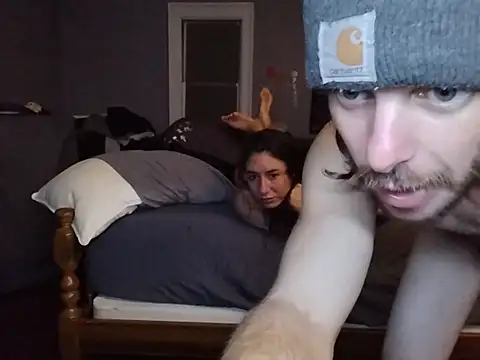 הופעת וובקאם של mr_mrs_glitter