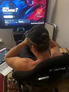 Lucas328706 网络视讯表演