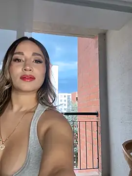 GabbydelRey 网络视讯表演