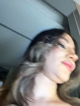 دردشة GabbydelRey الجنسية المباشرة