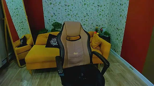 MiraBoom's Live Chat Room