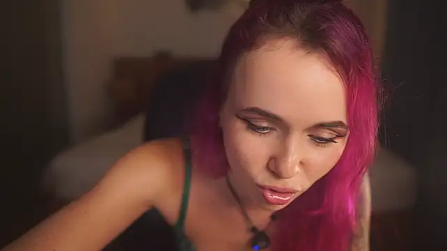 Sarah_Pink Live XXX-Chat