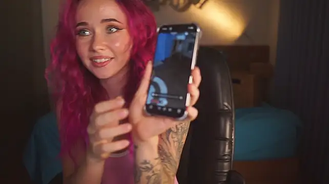 Sarah_Pink Live XXX Chat