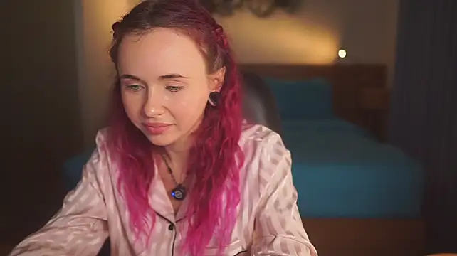 Sarah_Pink Webcam show