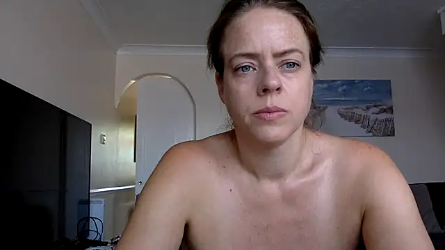 ElizabethArden42-'s Webcam Show
