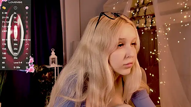 MaoqiBeverly Chat XXX in diretta