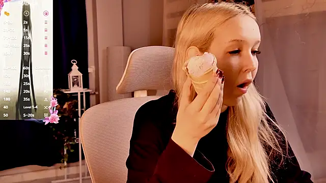 MaoqiBeverly's Live XXX Chat
