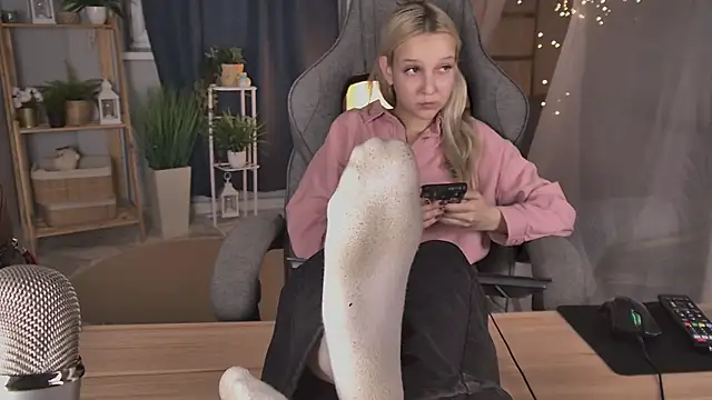 MaoqiBeverly Live XXX Chat