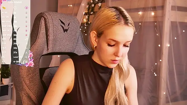 MaoqiBeverly's Live XXX Chat