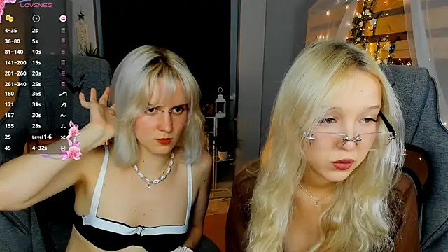 צ'אט XXX בשידור חי של MaoqiBeverly