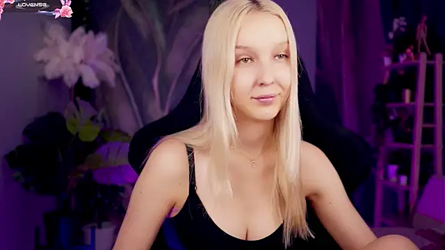 Chat XXX en directo de MaoqiBeverly