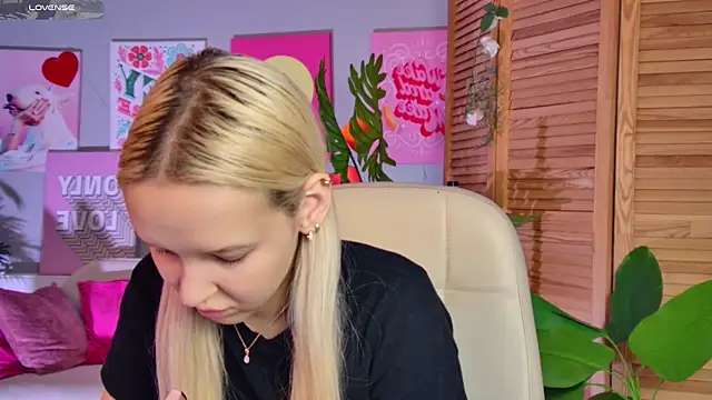 Živý XXX chat MaoqiBeverly