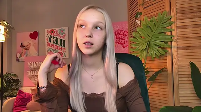 MaoqiBeverly Chat XXX in diretta