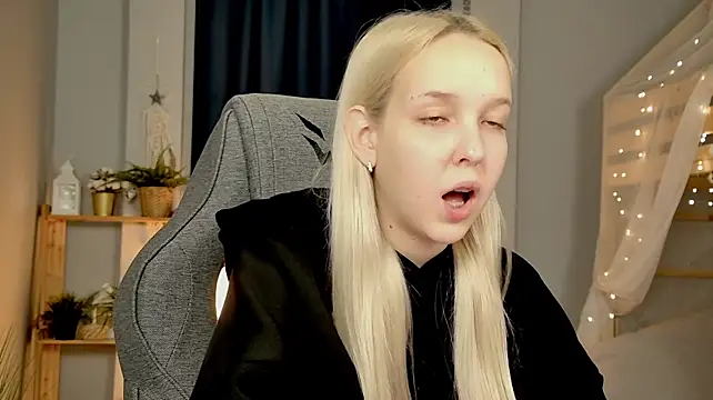 MaoqiBeverlyn Webbikameraesitys