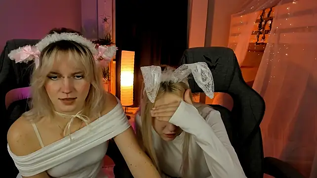 MaoqiBeverly Show in webcam