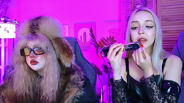 MaoqiBeverly's Webcam Show