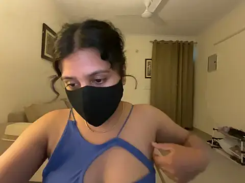 Anna_girl22: διαδικτυακό σόου στην κάμερα
