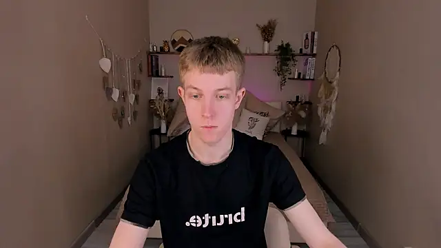 Dylan_Norton élő XXX-chatje