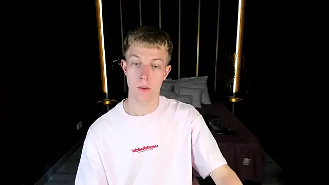 הופעת וובקאם של Dylan_Norton