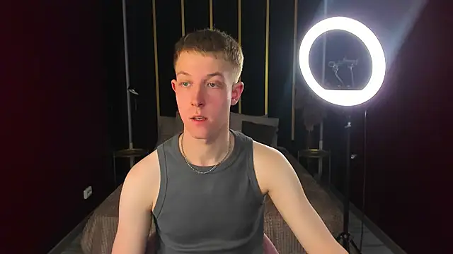 Dylan_Norton Pertunjukan Webcam