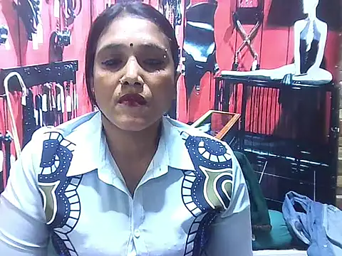 IndianSexyLady20 现场XXX聊天
